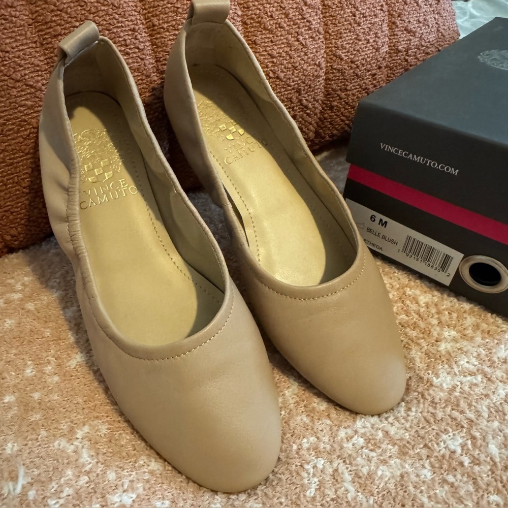 Vince Camuto Tan Ballet flats, Etheda.